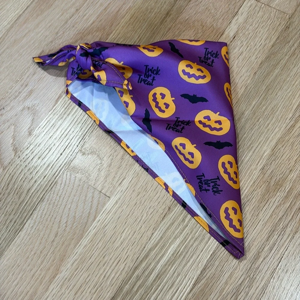 Jack-o’-lantern, Bat, “Trick or Treat” Patterned Pet Bandana Cats and Dogs